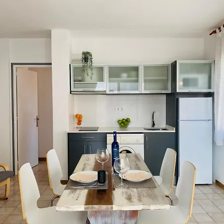 Aquarium Apartment